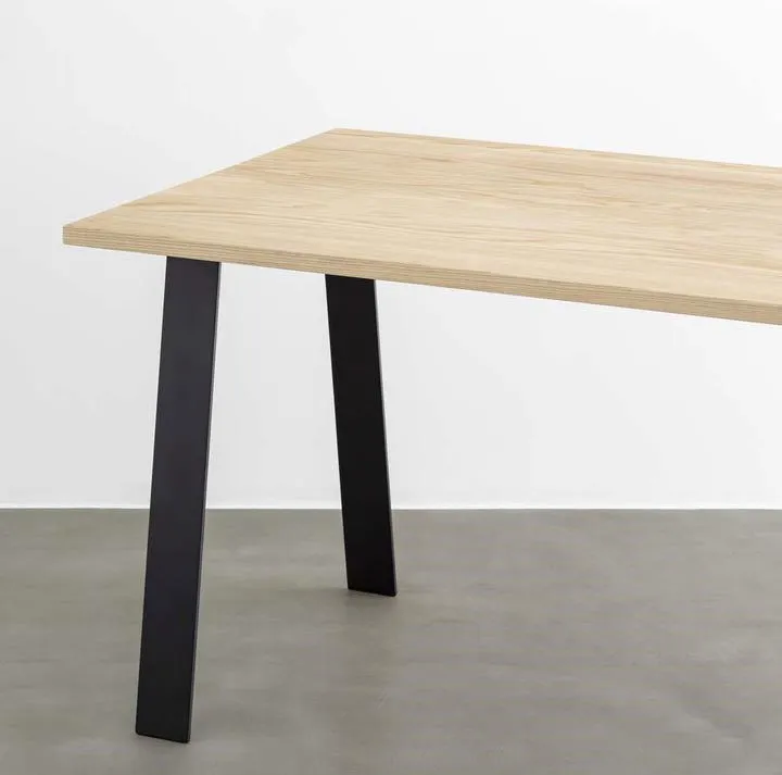 Patas De Mesa De Comedor En Forma De L De Hierro Forjado Patas de mesa de comedor en forma de L de hierro 