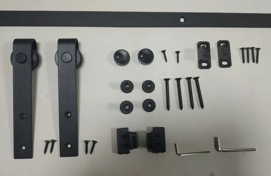 Puertas de gabinete Mini kits de herrajes para puertas de granero con opci&oacute;n de cierre suave 